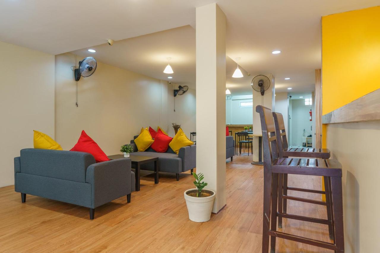 Cheqinn Bed Sukhumvit 4 Nana Plaza Bangkok Dış mekan fotoğraf