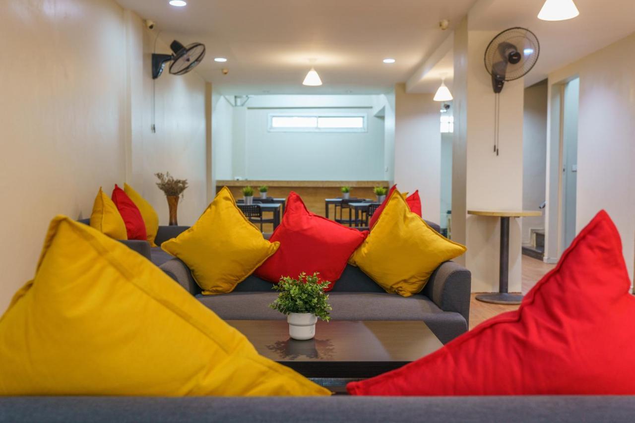Cheqinn Bed Sukhumvit 4 Nana Plaza Bangkok Dış mekan fotoğraf