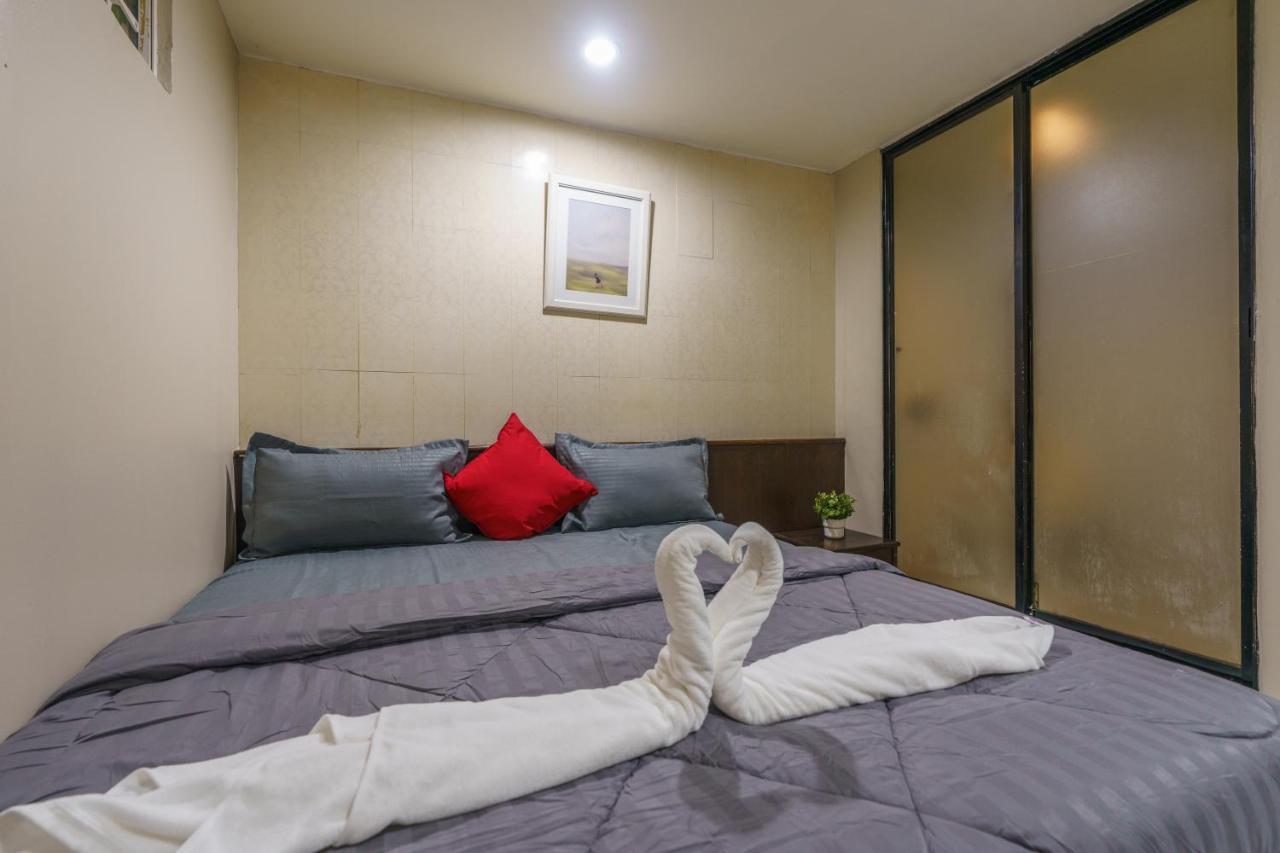 Cheqinn Bed Sukhumvit 4 Nana Plaza Bangkok Dış mekan fotoğraf
