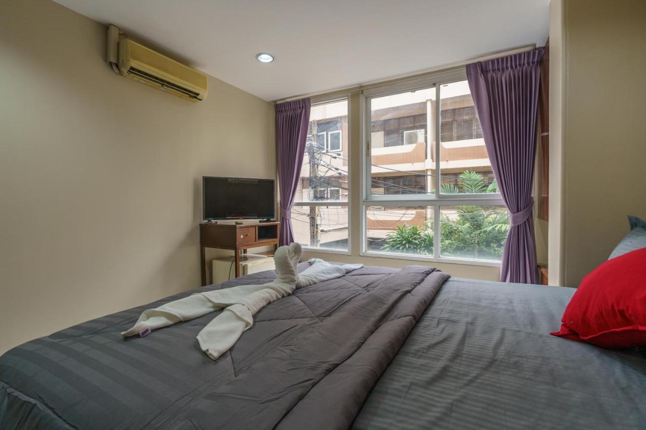 Cheqinn Bed Sukhumvit 4 Nana Plaza Bangkok Dış mekan fotoğraf